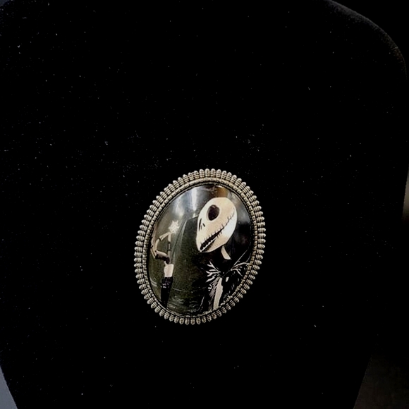 Jack Skellington Nightmare Before Christmas Metalic & Glass Brooch - Picture 1 of 6